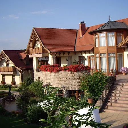 Palazzo Wellness Pensjonat Eger